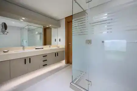 Kempinski Residences & Suites, - 5