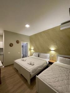 Rias Penthouse Suites - 127
