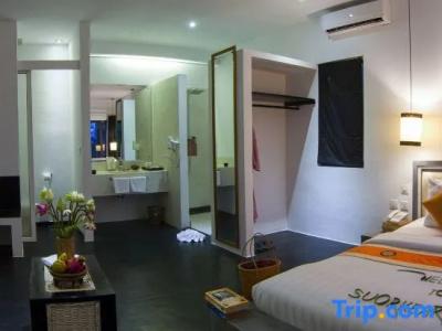 Apsara Greenland Boutique - 87