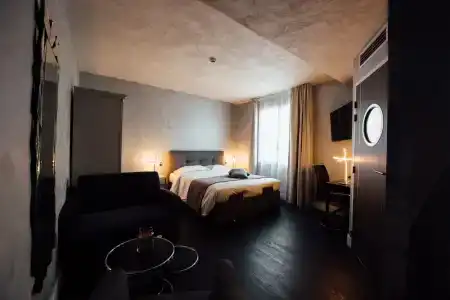 Amirauté - 46
