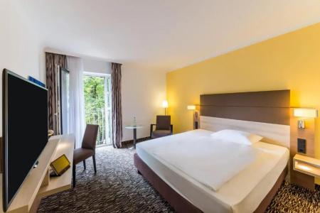 Park Inn by Radisson Köln City West - 75