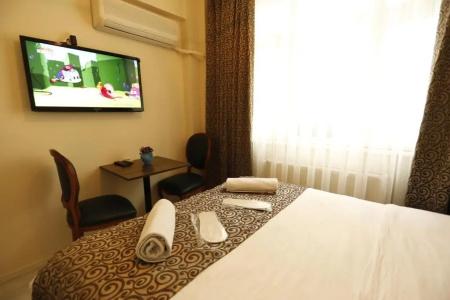Nezahat Sultan Apart - 111