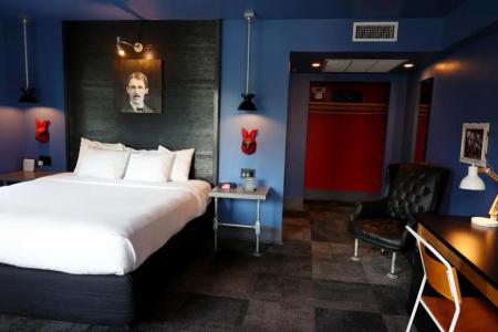 Gaythering - Gay Hotel - All Adults Welcome - 44