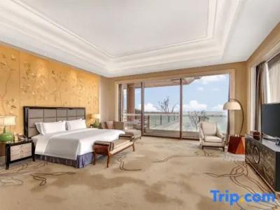 East Tai Lake Grand - 55
