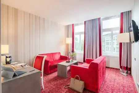 Bielefelder Hof - 52