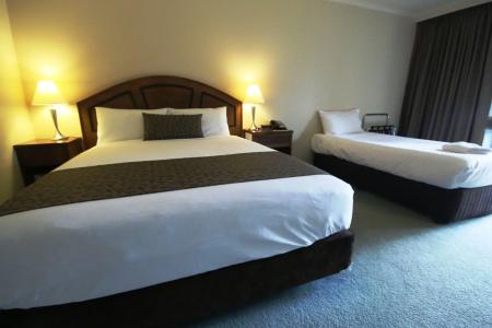 Bell Tower Inn - 3
