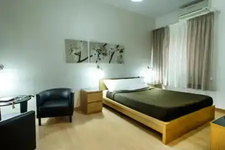 Del Viale - 25