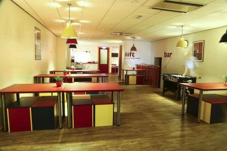 Bud Gett Hostels - 11