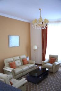 Multi Rest House - 90