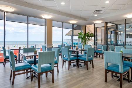 Comfort Inn & Suites Daytona Beach Oceanfront - 36