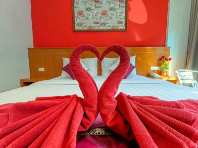 Pj Patong Resortel - 41