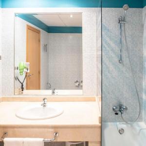 Ibis Styles A Coruna - 28
