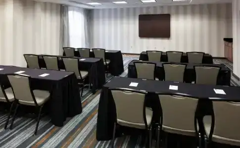 SpringHill Suites by Marriott Dallas Downtown / West End - 11