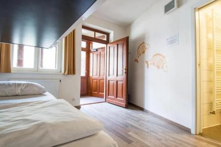 Safestay Prague Charles Bridge - 14