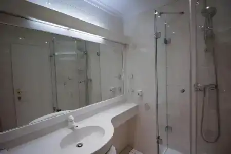 Uhland - 69