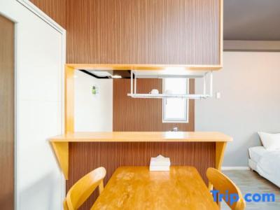 Mr. Kinjo inn D-buil - 62