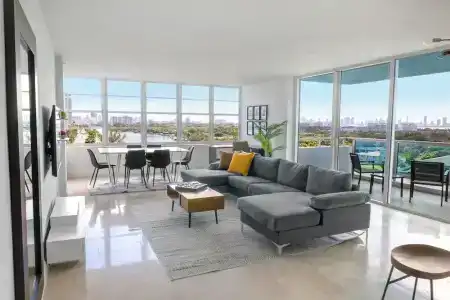 Seacoast Suites on Miami Beach - 218