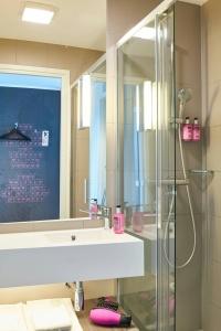 Moxy Paris Charles de Gaulle Airport - 25
