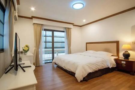 Oriental Palace - 111