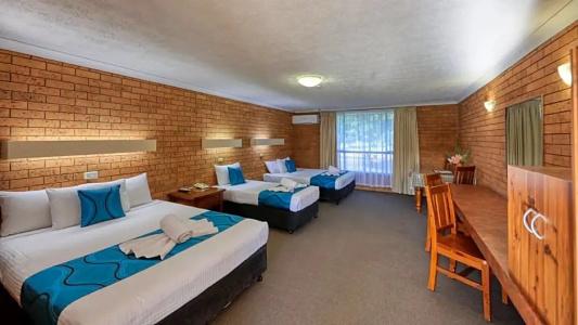 James Street Motor Inn - 24