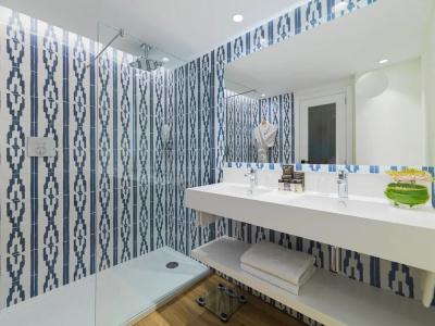 Boutique H10 Blue Mar - Только для взрослых - 40
