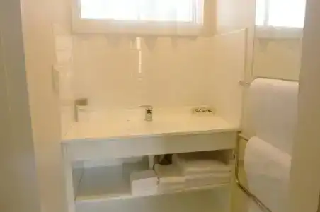 Colonial Inn - 27