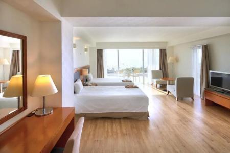 Mahaina Wellness Resorts Okinawa - 55