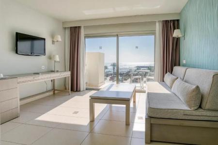 Hd Beach Resort - 94