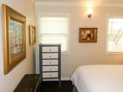 Briarwood Inn - 185
