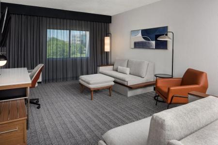 Courtyard Ballantyne - 47