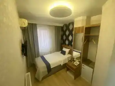 Era Palace - 12