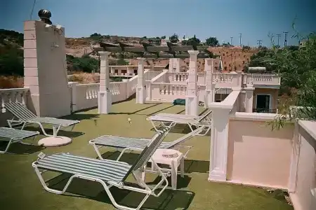 Dioskouroi Apts - 11