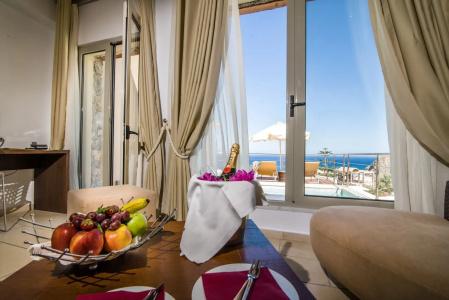Antinea Suites & Spa - 12
