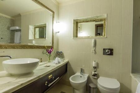 Grand Excelsior Deira - 16