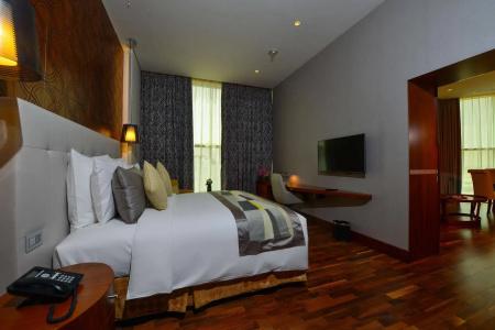 The Avenue - 48