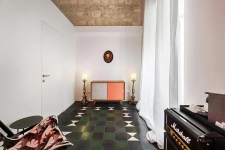 A.D. 1768 Boutique - 12