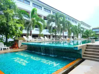 Bay Beach Resort - 12