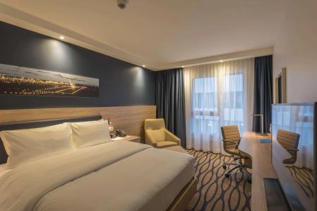 Hampton By Hilton Frankfurt Airport - 3
