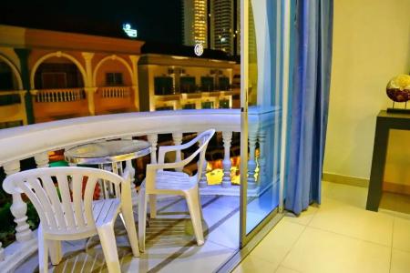 East Suites - 105