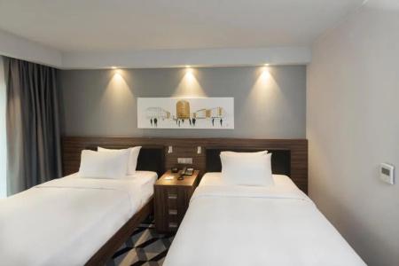 Hampton By Hilton Poznan Old Town - 37