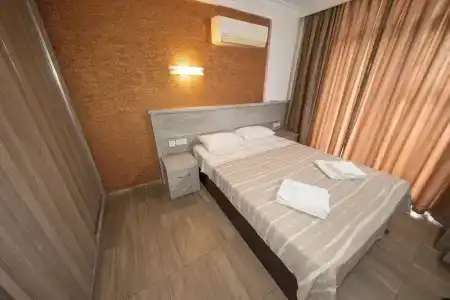 Marina Apart - 5