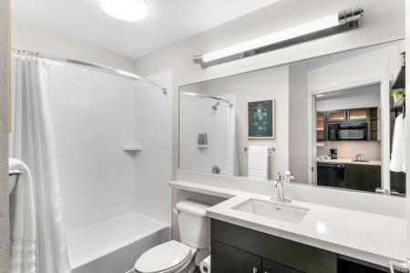 Sonesta Simply Suites Austin South - 41