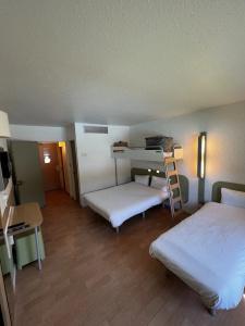 Ibis Budget Marseille Est Saint-Menet La Valentine - 63