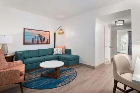 DoubleTree Suites by Hilton - 238