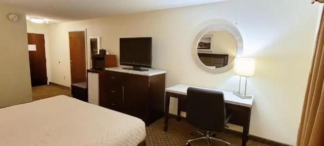 Home Inn & Suites - 17