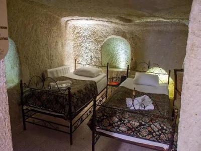 Caravanserai Cave - 210