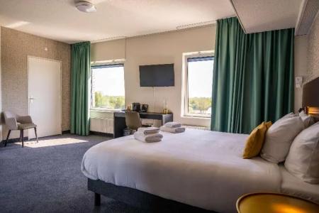 Best Western Plus Groningen Plaza - 45
