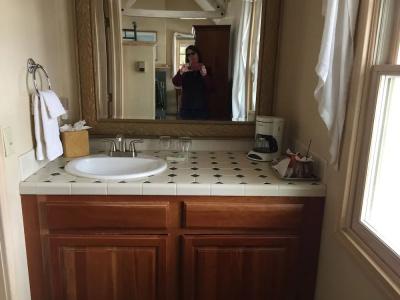 Apple Orchard Inn & Cottages - 61