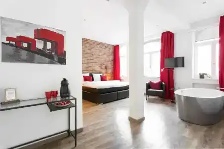 1st Floor Köln 2 - 49