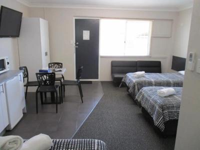 Wynnum Anchor - 20